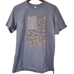 NWT Gray USA Leopard Print Flag Short Sleeve Crew Neck Size Large